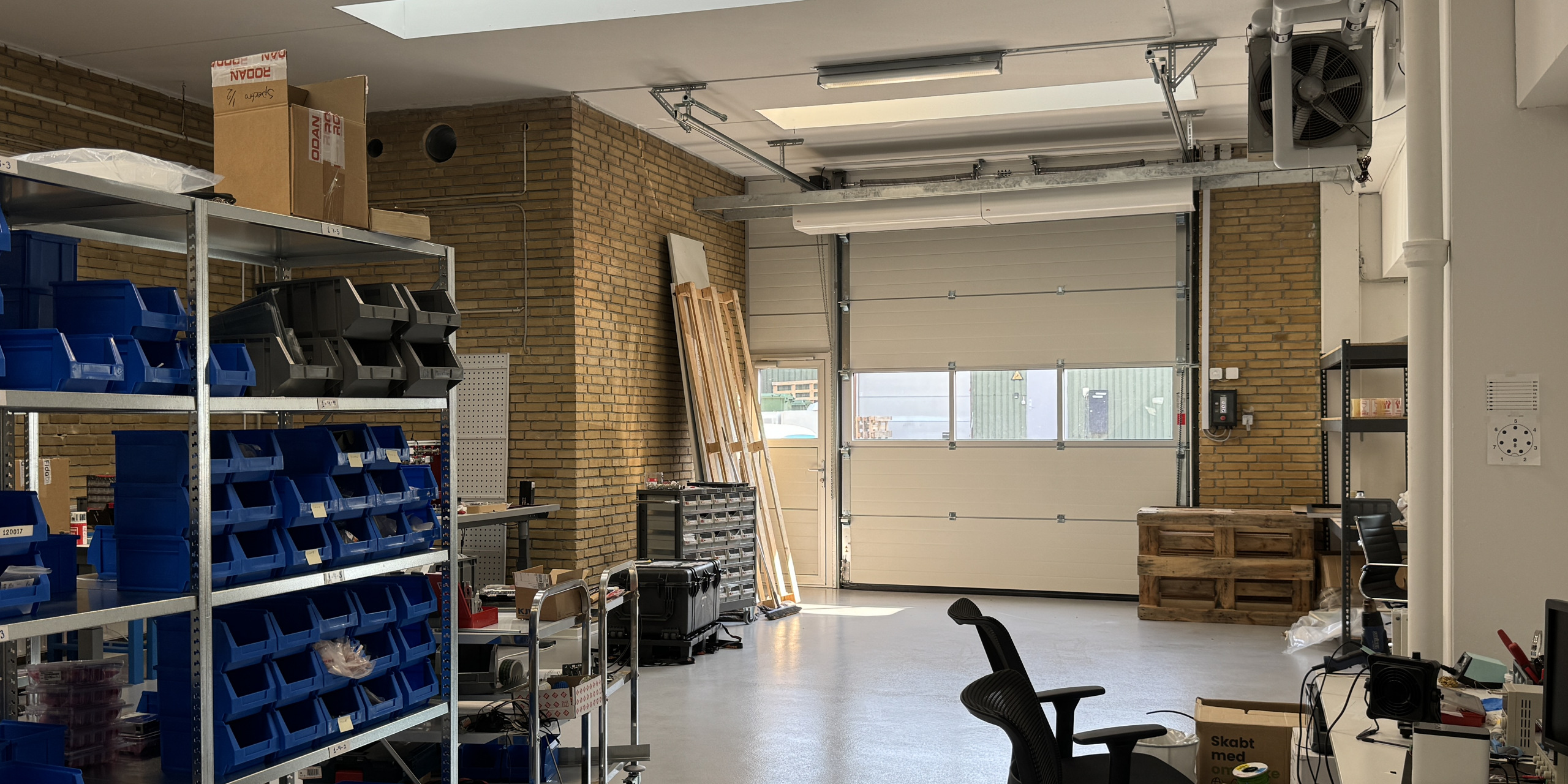 Billedet viser lagerlokale hos Spectro Inlets p&aring; Generatorvej.