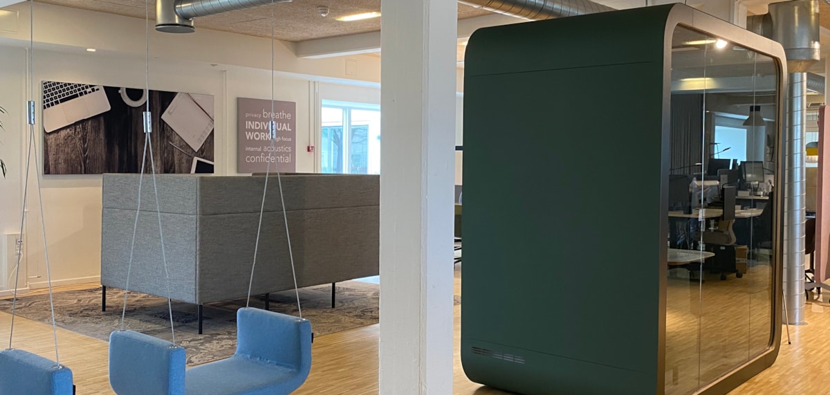 Billedet viser en mutebox hos Input Interior på Vibeholms Allé 15